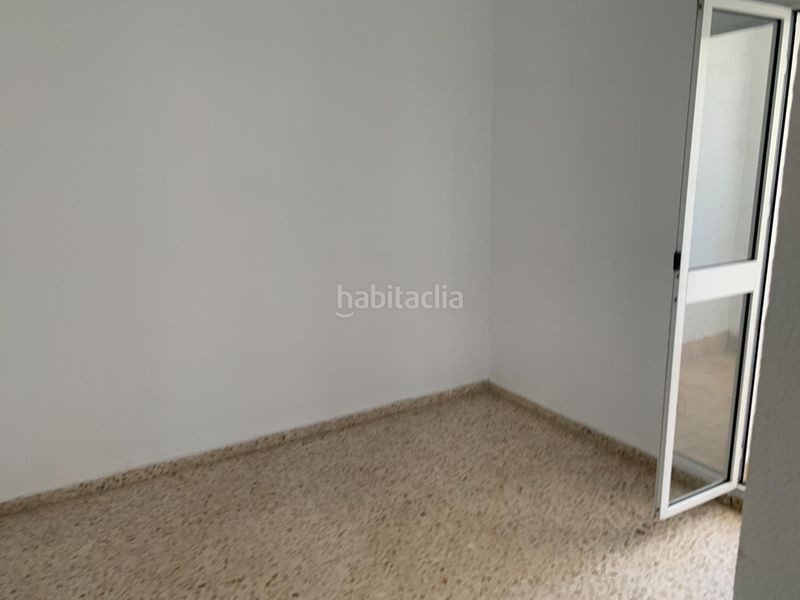 Foto 0a69a5ff-6f95-4240-aeaf-9323d7cc0d6b. Miete haus mit parking in Hacienda la Cartuja Tomares