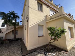 Maison dans Nucli Urb. Espectacular casa dividida en 2 viviendas