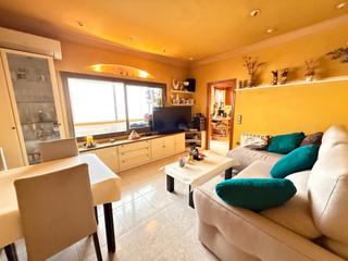 Appartement dans Rocafonda. Acogedor piso de grandes dimensiones