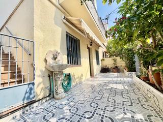 Rez-de-chaussée à Els Molins. Planta baja esquinera  local de 20m2 en mataró