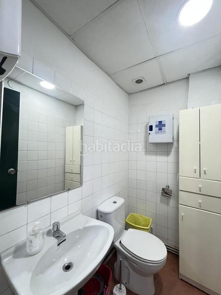 Foto d321380c-a872-40f2-a5fe-05e61f7686d5. Local comercial magnifico local , ideal inversión en Mataró