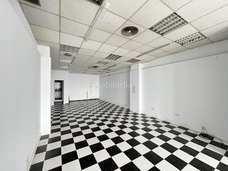 Foto 4068f6f7-fe46-4691-9b3c-3a6fca47373c. Rent business premise in Eixample Mataró