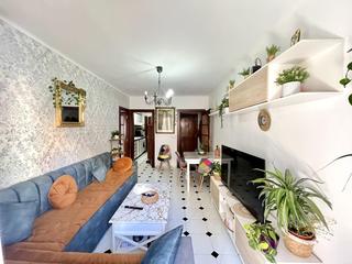 Piso en Rocafonda. Magnifico segundo piso