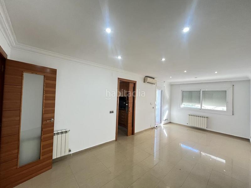 Foto acf02cc8-a9c6-4597-b608-4388581f7272. Piso precioso piso con ascensor muy luminoso en Cerdanyola Nord Mataró