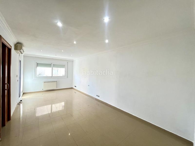 Foto fae9d0ca-bb3c-4942-b36f-dc5de1c30d09. Piso precioso piso con ascensor muy luminoso en Cerdanyola Nord Mataró