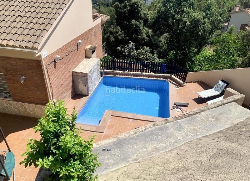 Foto 1350ff08-2a6f-44e2-a8b5-235e364f7fc2. Casa amb piscina a Urbanitzacions Argentona