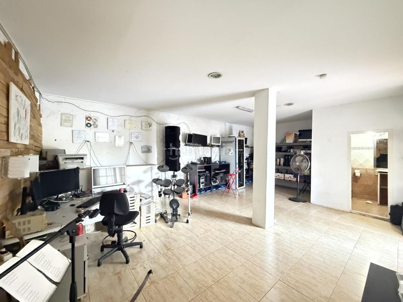Foto 567f7339-402d-456c-9985-e753684a44a8. Casa amb piscina a Urbanitzacions Argentona