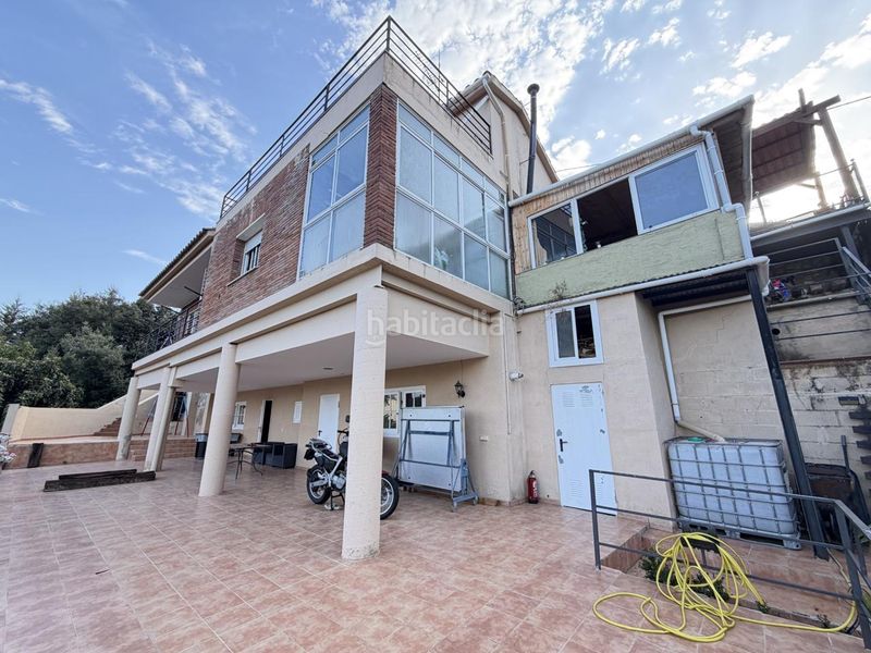 Foto a01bd838-ca21-4c51-a037-cc4ccf15a149. Casa amb piscina a Urbanitzacions Argentona