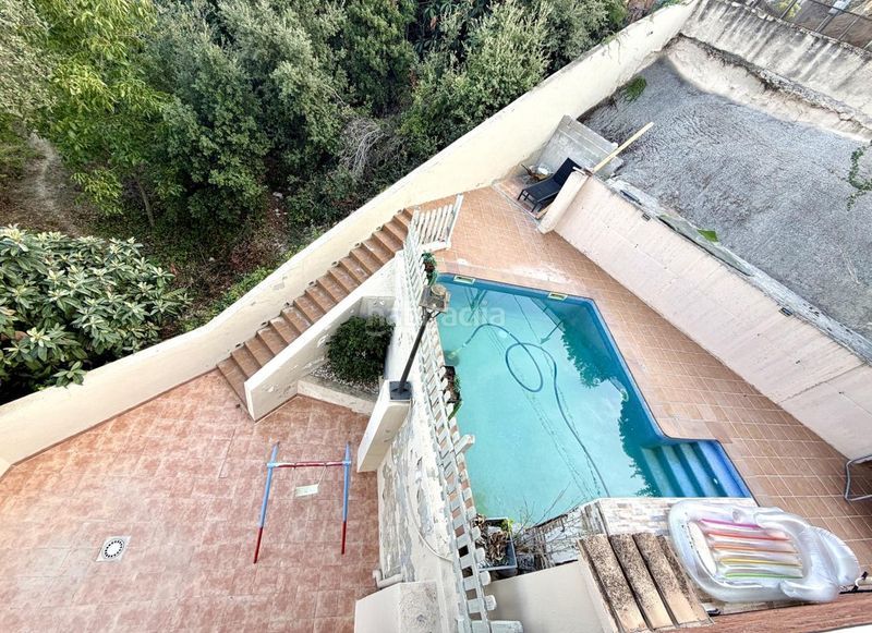 Foto b98f2a4e-ef34-4e45-902f-d2606f9c2370. Casa amb piscina a Urbanitzacions Argentona