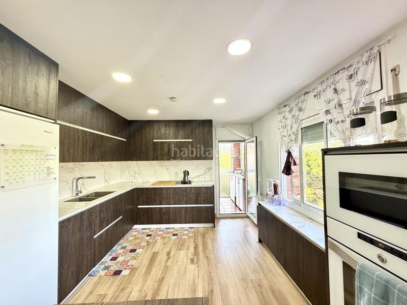 Foto f36317b2-7874-46ab-84f1-8d02d6450eff. Casa amb piscina a Urbanitzacions Argentona