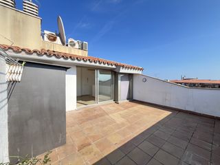 Affitto Appartamento in Els Molins. Duplex con terraza en alquiler
