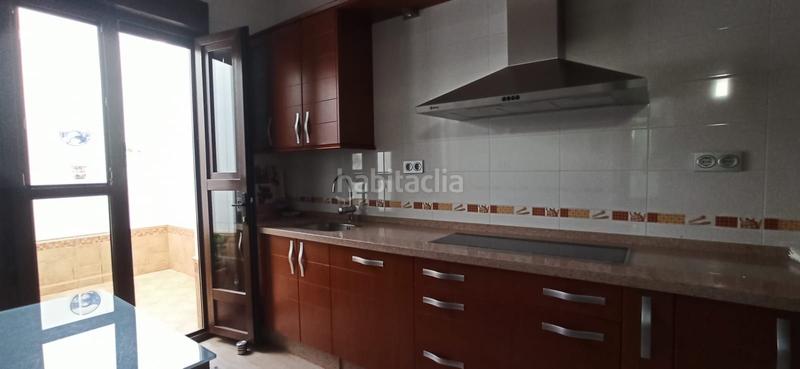 Foto adbde1dd-6225-4433-acca-ab924b75af93. House in Moguer