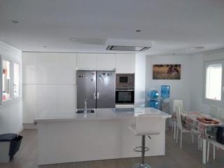 Appartement à Algaba (La). Piso reformado en planta baja en zona centro la algaba