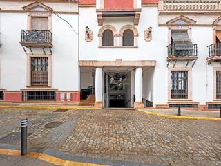 Local Comercial a Calle salesianas 2. Local en venta en sanlucar la mayor