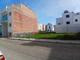 Terrain résidentiel à Calle francisco molina 14. Parcelas urbanas en venta en la algaba