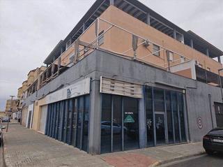 Local commercial  Avenida cristo de la resurrección. Local comercial en venta en la rinconada