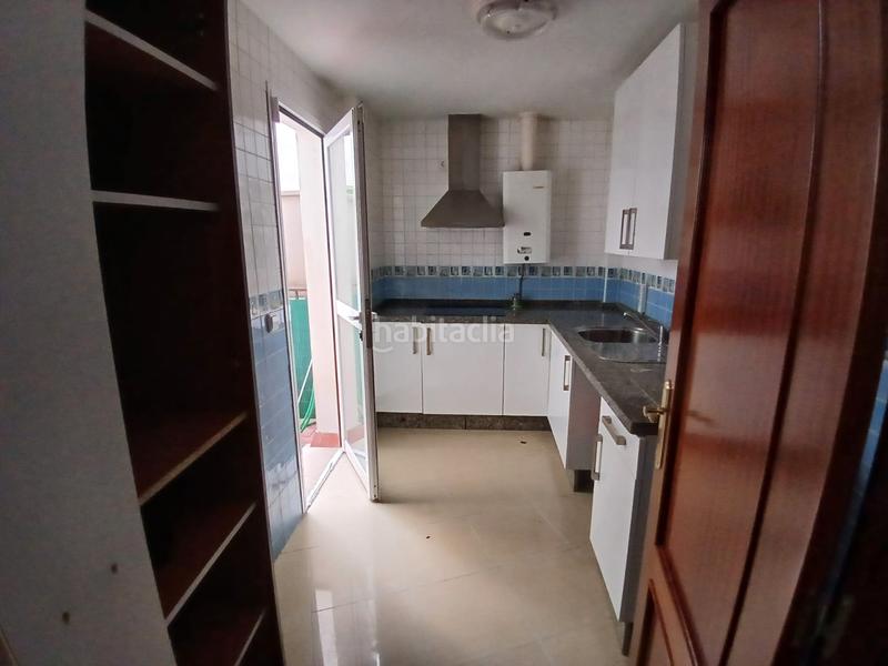 Foto 2ce12a41-2b19-4ea9-bbf6-1fda23577f99. Piso  en venta en alcala del rio (sevilla) en Alcalá del Río