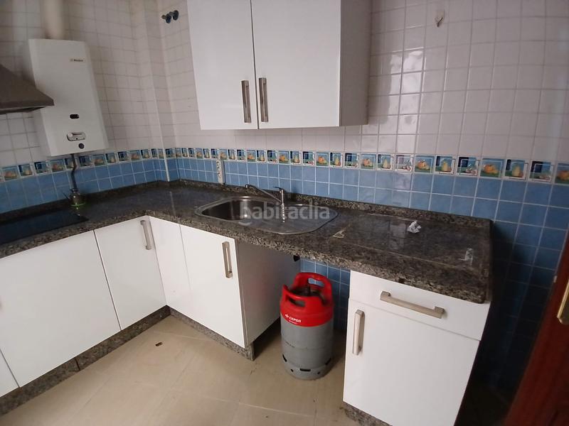 Foto 3ac82240-8d1d-4de7-97b2-1ffe1136d090. Piso  en venta en alcala del rio (sevilla) en Alcalá del Río