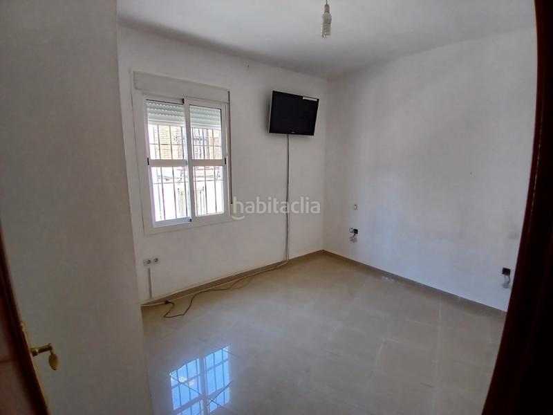 Foto a14f9dff-a22c-4155-be55-6ad9d8518c3c. Piso  en venta en alcala del rio (sevilla) en Alcalá del Río