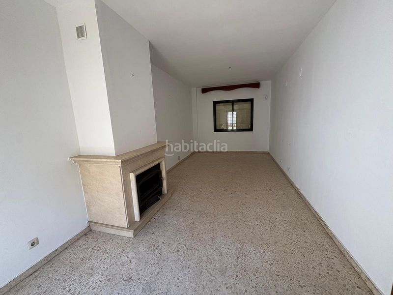 Foto 7cdd2279-b355-4a86-a83a-597d7ff74fdf. Casa adossada amb xemeneia aparcament a colores - entreparques Sevilla