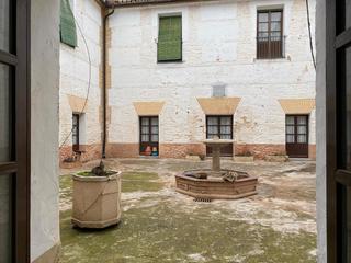 Edifici a Plaza alfonso xiii 3b