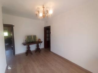 Pis  Calle puerto del pico