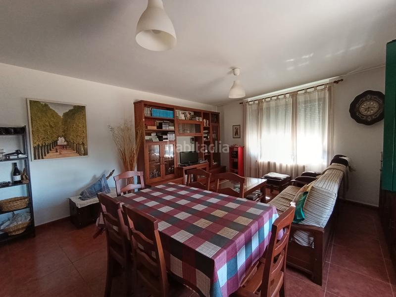 Foto 02fedf51-7686-4c83-a3bf-2d721daf77c5. Casa amb calefacció aparcament a Solarana