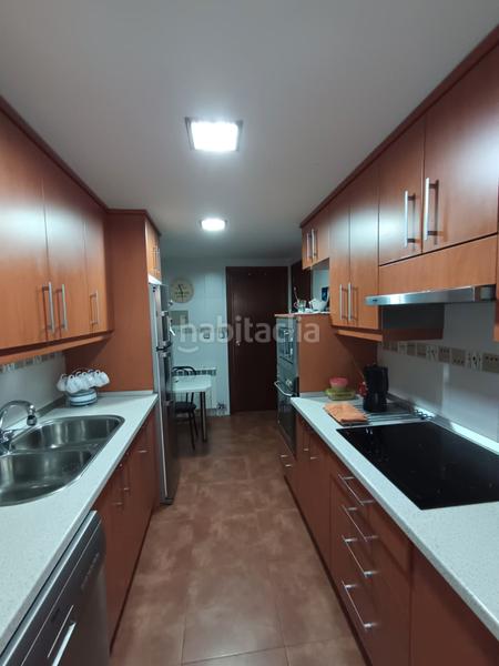 Foto 160589d8-4878-4f39-97c0-1a1a4a3bd050. Casa adossada amb xemeneia calefacció a La Poveda Arganda del Rey