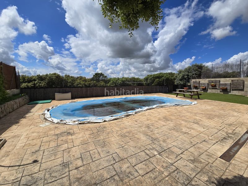 Foto 3c1eaca2-50ae-46ea-b332-f70301e33d35. Chalet  en venta en Chiloeches