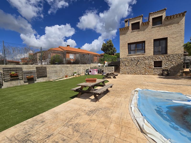 Foto 4032c886-2aab-4bdc-9e94-05f41141d48c. Chalet  en venta en Chiloeches