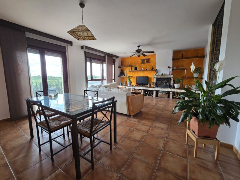 Foto 4ec5bc20-ec5a-4a25-b4c3-37f5e44bd903. Chalet  en venta en Chiloeches