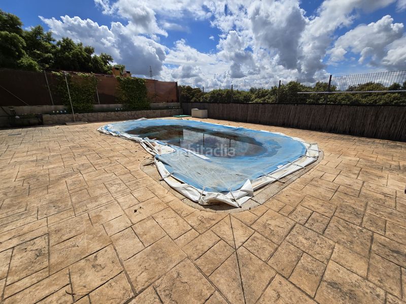 Foto a8dc1926-451a-4215-ae65-534392eedebe. Chalet  en venta en Chiloeches