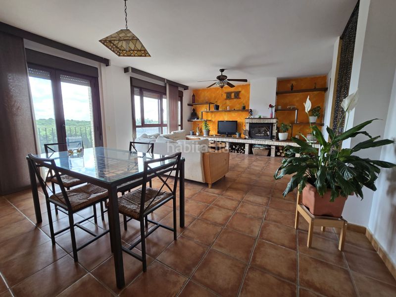Foto b5c580e1-8a13-40fa-8ede-4b42bd169268. Chalet  en venta en Chiloeches