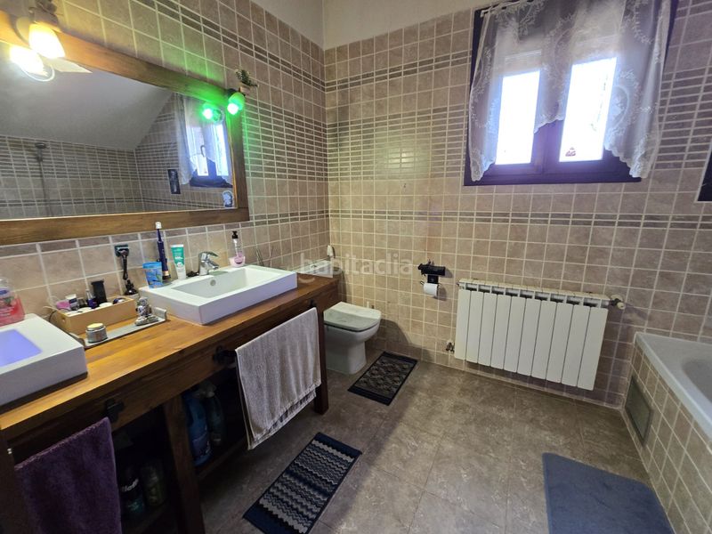 Foto faee2470-a799-4d17-ae46-9dfe4b36209e. Chalet  en venta en Chiloeches