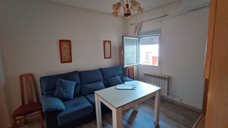 Miete Etagenwohnung  Calle de los cacereños