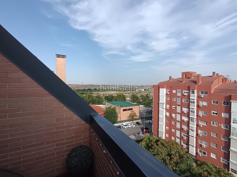 Foto 7c999700-5844-442d-8562-a1bc7d7608a6. Àtic amb calefacció aparcament piscina a Butarque Madrid