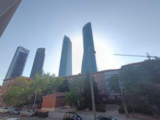 Location Appartement  Calle del conde de torralba. Piso en alquiler en chamartín