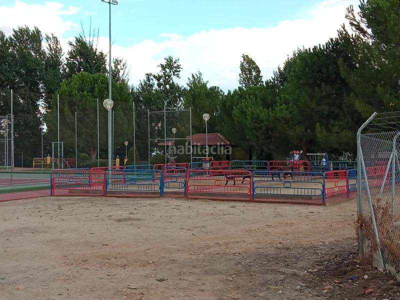 Foto 40a64bf4-4787-4893-946e-9d7dbe648494. Rent chalet with heating in San Román de los Montes