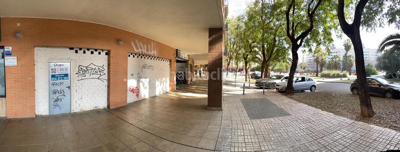 Foto fa549d35-7536-4ca7-95db-f7a8bec1874c. Affitto locale commerciale in avenida ciencias las 25 in Sevilla