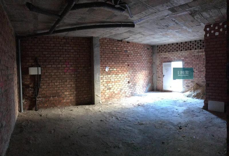 Foto 50731176-0392-429e-b388-207cf6a6e24a. Local comercial en calle eliche 29 local en venta en Olivares