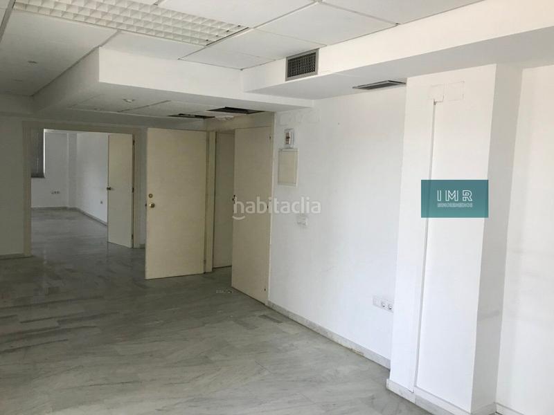 Foto 949750ed-65c1-4e99-bea4-aa5d0c4e2256. Office space in calle averroes 1 in Urbadiez - Entrepuentes Sevilla