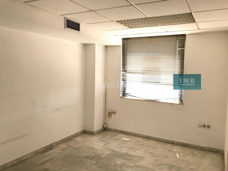 Foto a0a08b8e-6f7a-4155-bb53-72e7d5a8799c. Office space in calle averroes 1 in Urbadiez - Entrepuentes Sevilla