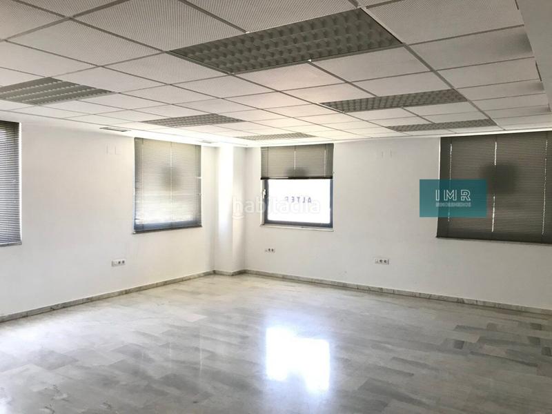 Foto f81bd6eb-671e-4869-b141-9331d53fa01a. Office space in calle averroes 1 in Urbadiez - Entrepuentes Sevilla