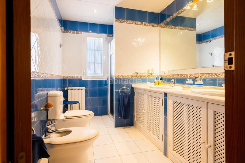 Foto 40ff4448-e36d-43e3-9b2c-19b03386c1f7. Chalet aljarafe. . chalet independiente en Almensilla