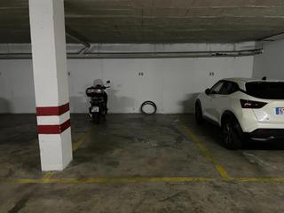 Autoparkplatz in Calle almajarra 1