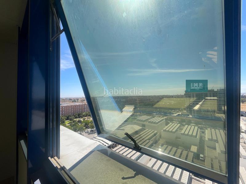 Foto 3f177273-e9ce-402c-aceb-5fe6ed4ccc18. Oficina  en venta en torneo parque empresarial en Sevilla