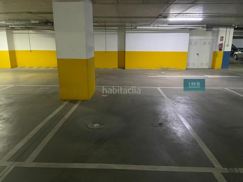 Foto 472d9393-0df5-4bff-b525-303175e53efd. Oficina  en venta en torneo parque empresarial en Sevilla