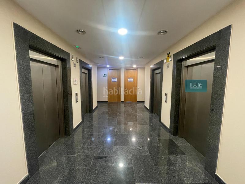 Foto 4eac6956-9d69-4adf-b39f-d5fe8736d708. Oficina  en venta en torneo parque empresarial en Sevilla