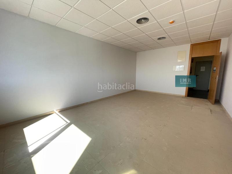 Foto 8f9149b3-928b-4e59-9685-ca7903292041. Oficina  en venta en torneo parque empresarial en Sevilla