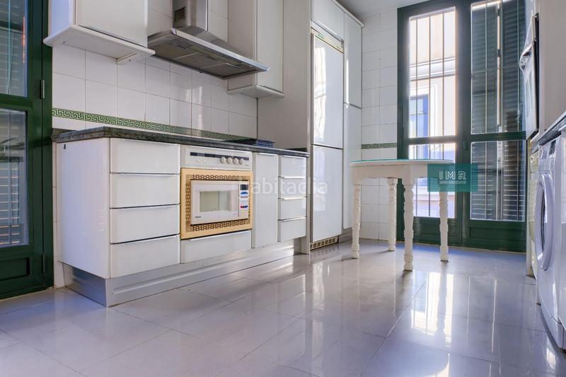 Foto 3706f747-bc71-4326-b9cd-1e1e1d36d101. Zweistöckige wohnung mit parking pool in San Vicente Sevilla